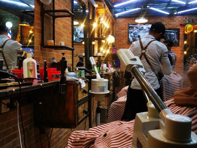 Salon Al Akhawayn Kessou - Meknès - +212 5354-70500