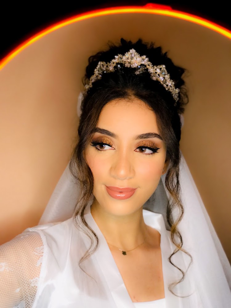Zahra Saad Makeup artist