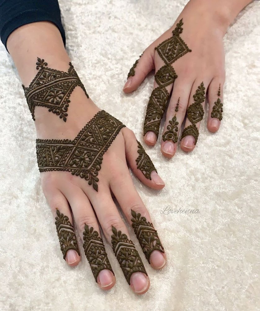 Hajar Henna At Weis