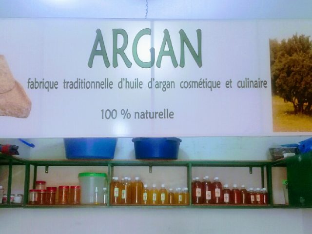 ARGAN Fabrique traditionnelle 100% naturelle - Marrakech - +212 661-807079