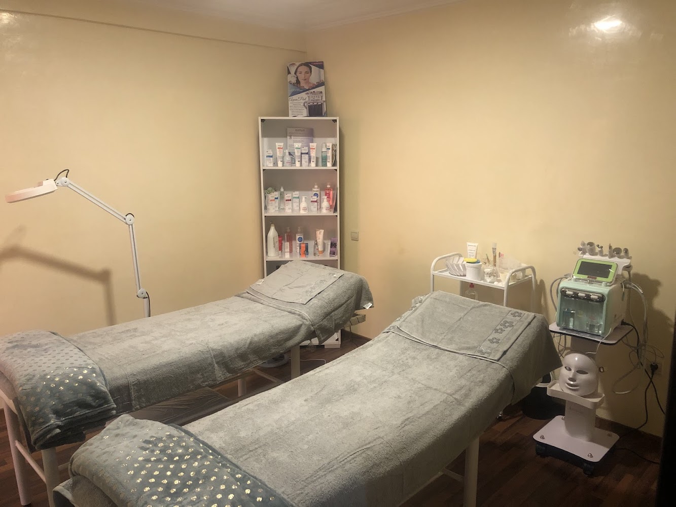 Sk flawless beauty centre