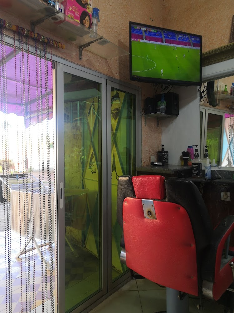 Coiffeur chez Saïd