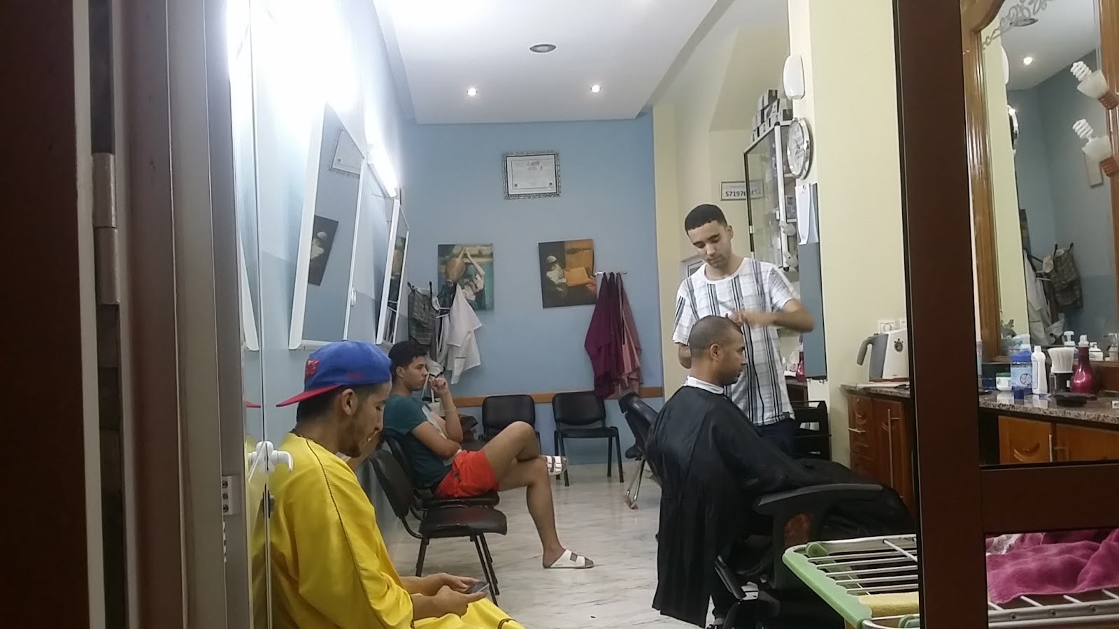 Salon MOHAMED CHERRADI
