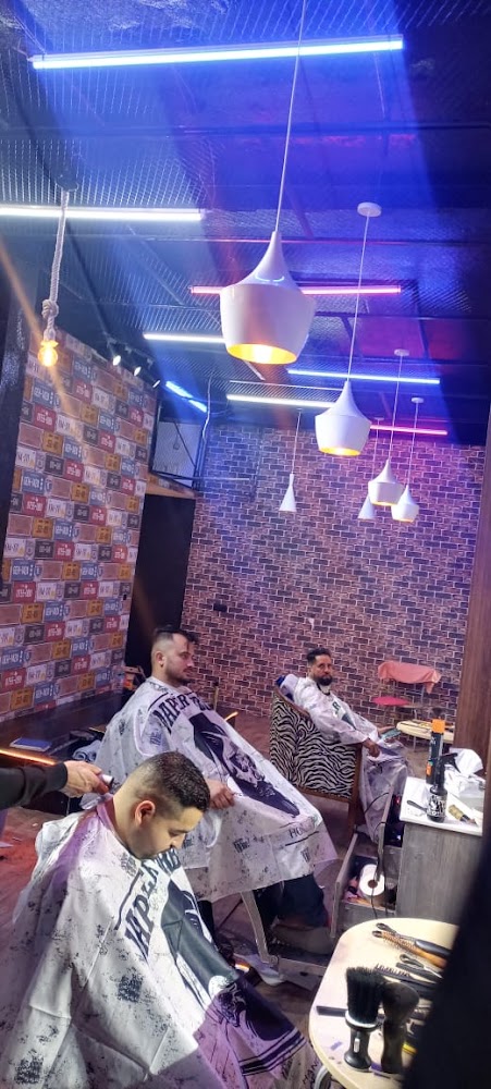 Barber Houssam