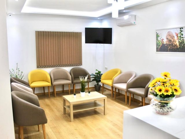 Cabinet de Dermatologie Dr. Intissar Ait Ouakrouch - Marrakech - +212 5243-06644