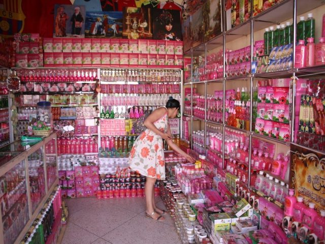 produits de rose - Kelâat M'Gouna - +212 648-703658