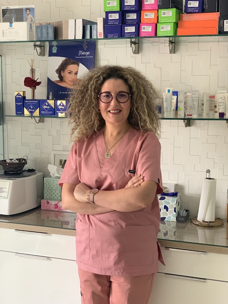 Dr Aboumaria Ahlam dermatologue et médecin esthétique - Rabat
