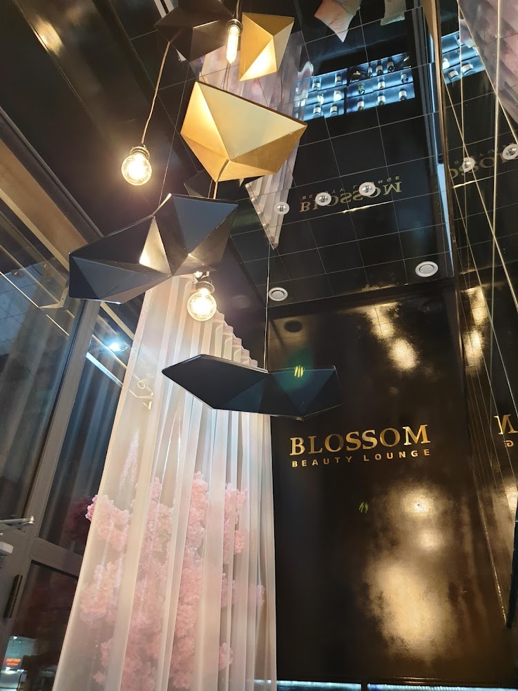 BLOSSOM Beauty Lounge