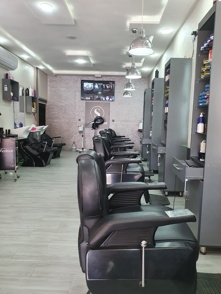 Salon Santiago barbershop
