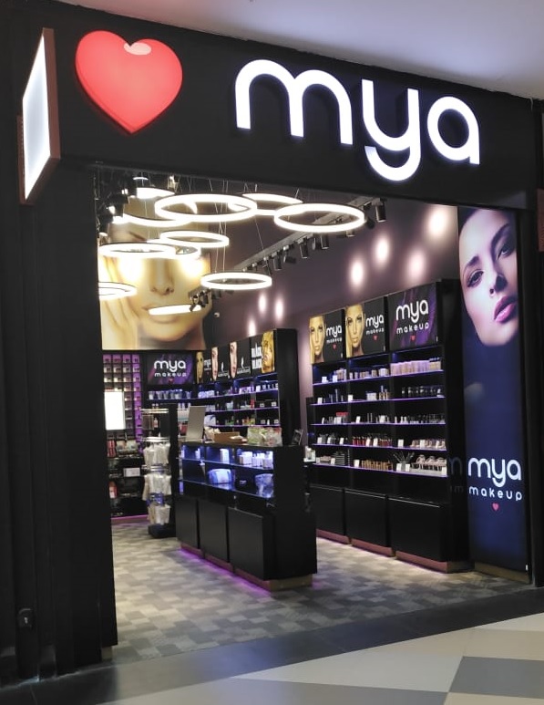 Mya Makeup Marina
