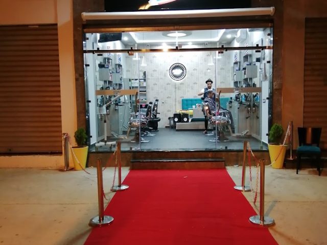LA BARBERIA HAIR SALON