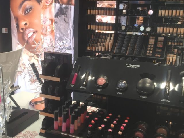 MAC Cosmetics - Agadir - +212 5288-43890