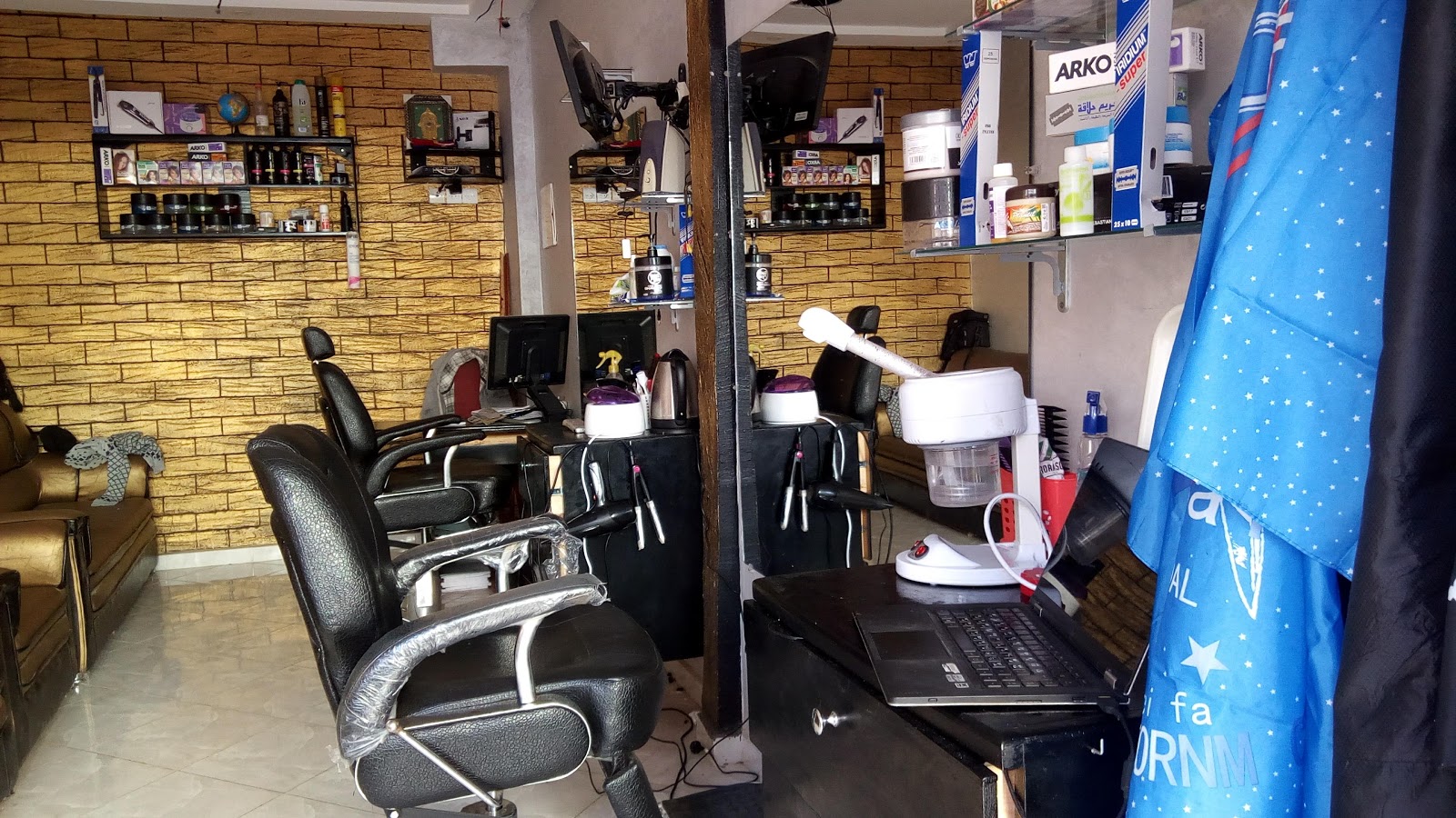 SALON DE COIFFEUR ALAKHAWAYNE POUR HOMME