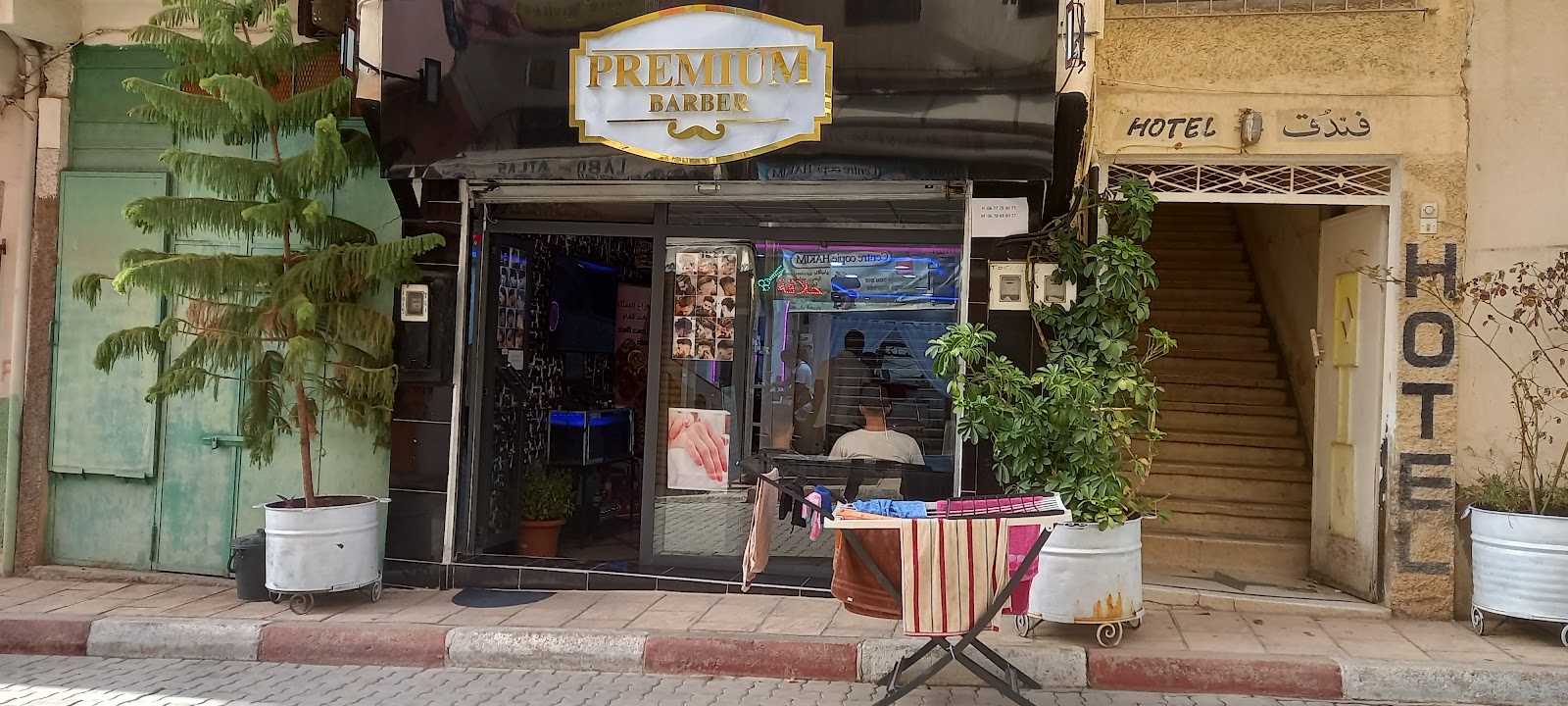 PREMIUM BARBER