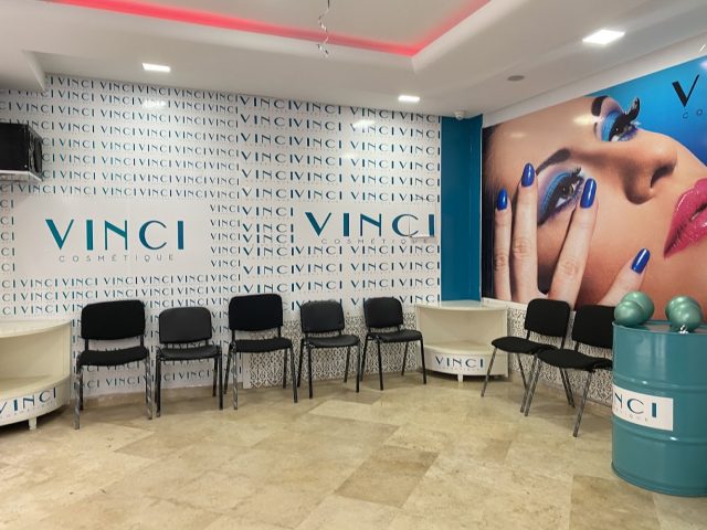 Vinci by Farmasi Make up KENITRA - Kénitra - +212 667-835733