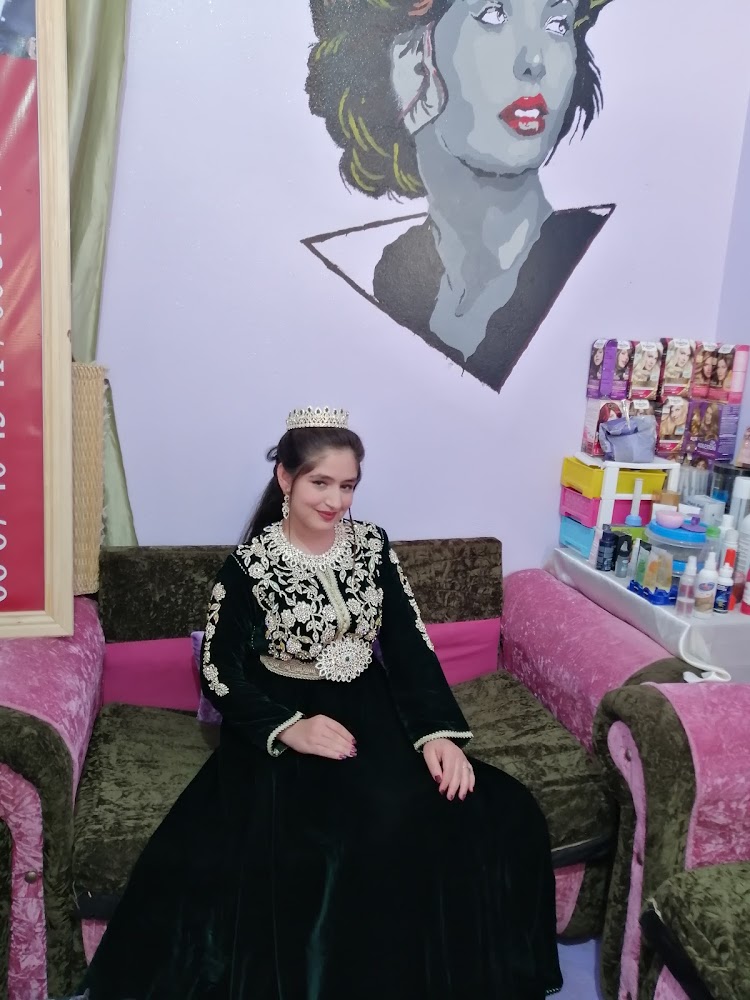 Salon tasnim