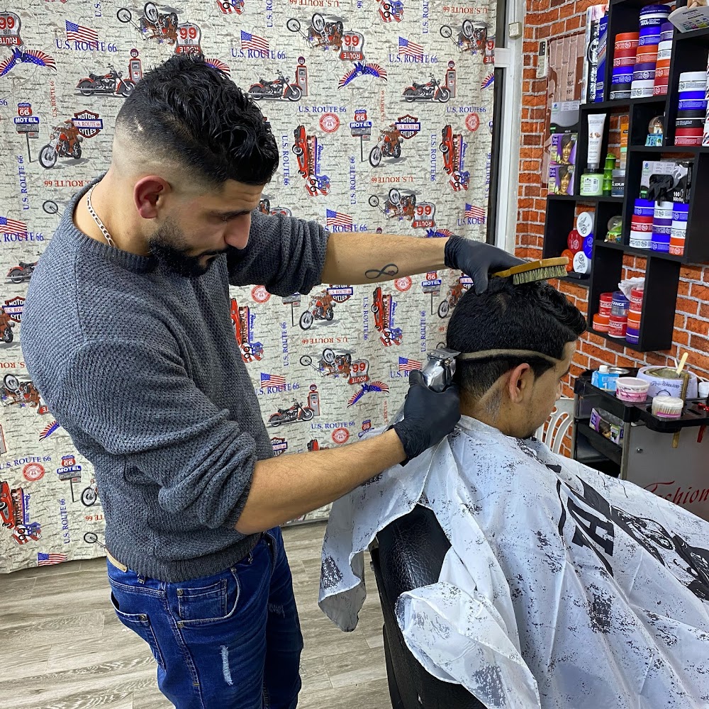 Sallon Bk Hair