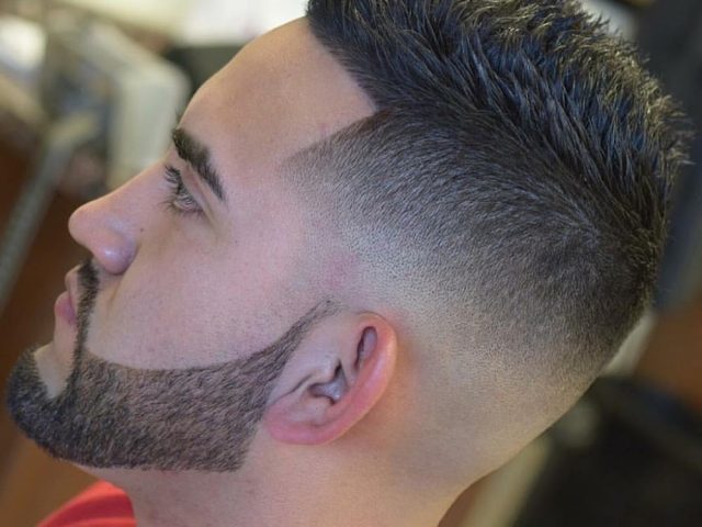الرجالsalon De coiffure - Oujda - +212 605-743709