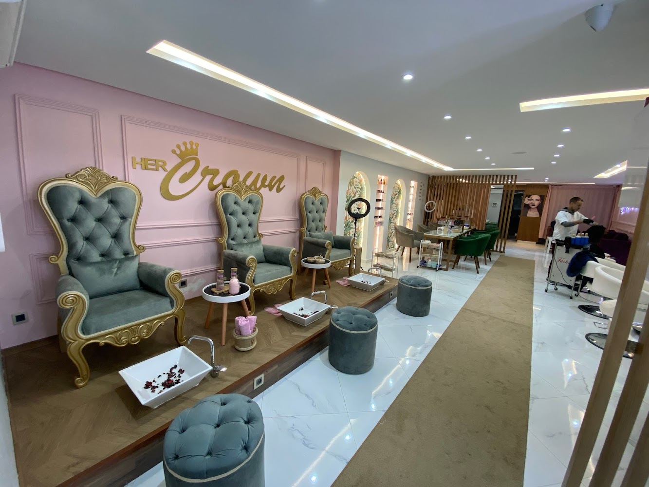 Her crown beauté