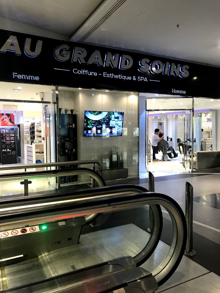 AU GRAND SOINS