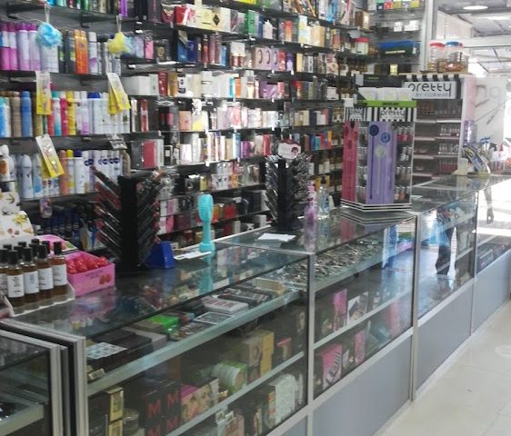 عطورات أزمير فركس - Souk Elarbaa Du Gharb - +212 677-610776