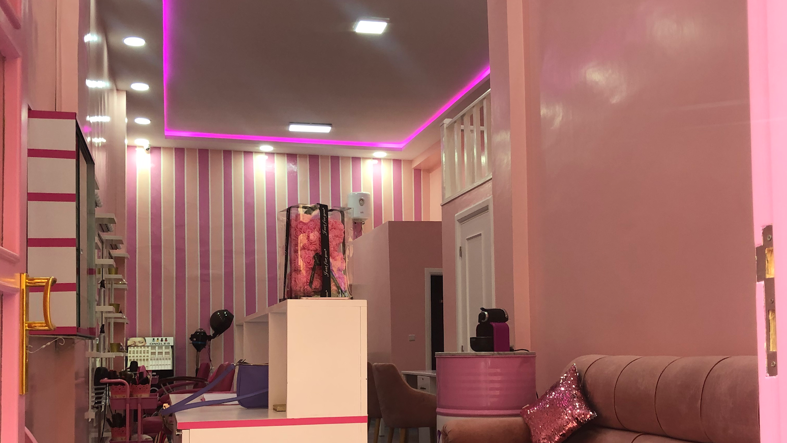 Chiraz Beauty Lounge