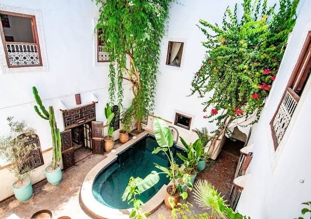 Hotel & Spa Riad Dar El Aila - Marrakech - +212 5243-85908