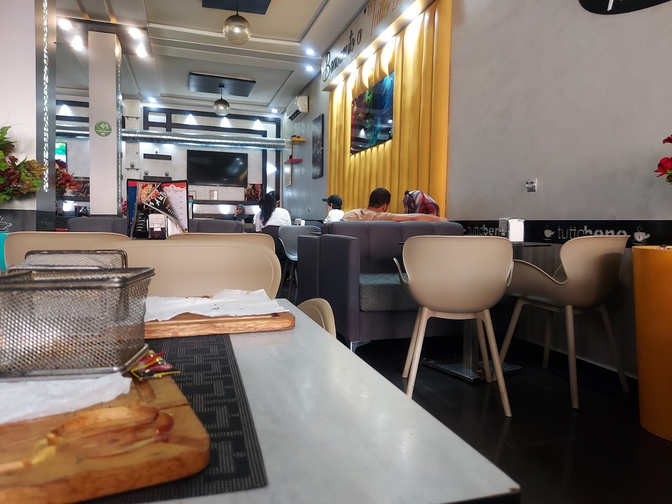 Cafe Restaurant Tutto bene
