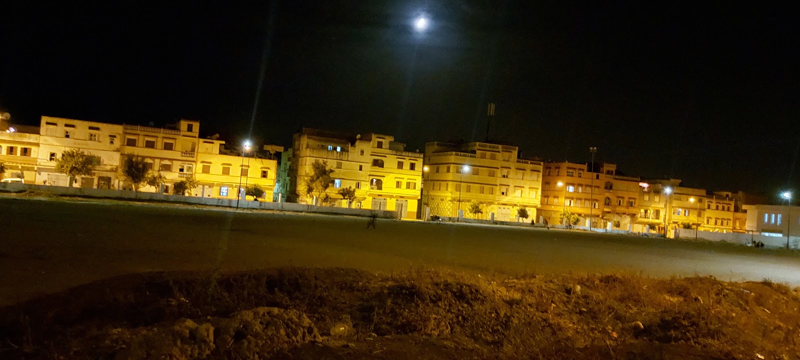 بيع المواد الغذائية بالتقسيط  - Ksar El-Kébir