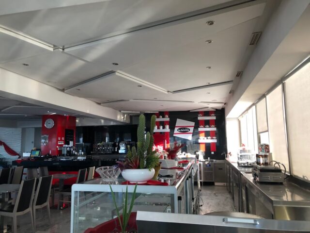 Moroccan Restaurant & Coffee La Breva - Fès - +212 5356-20678