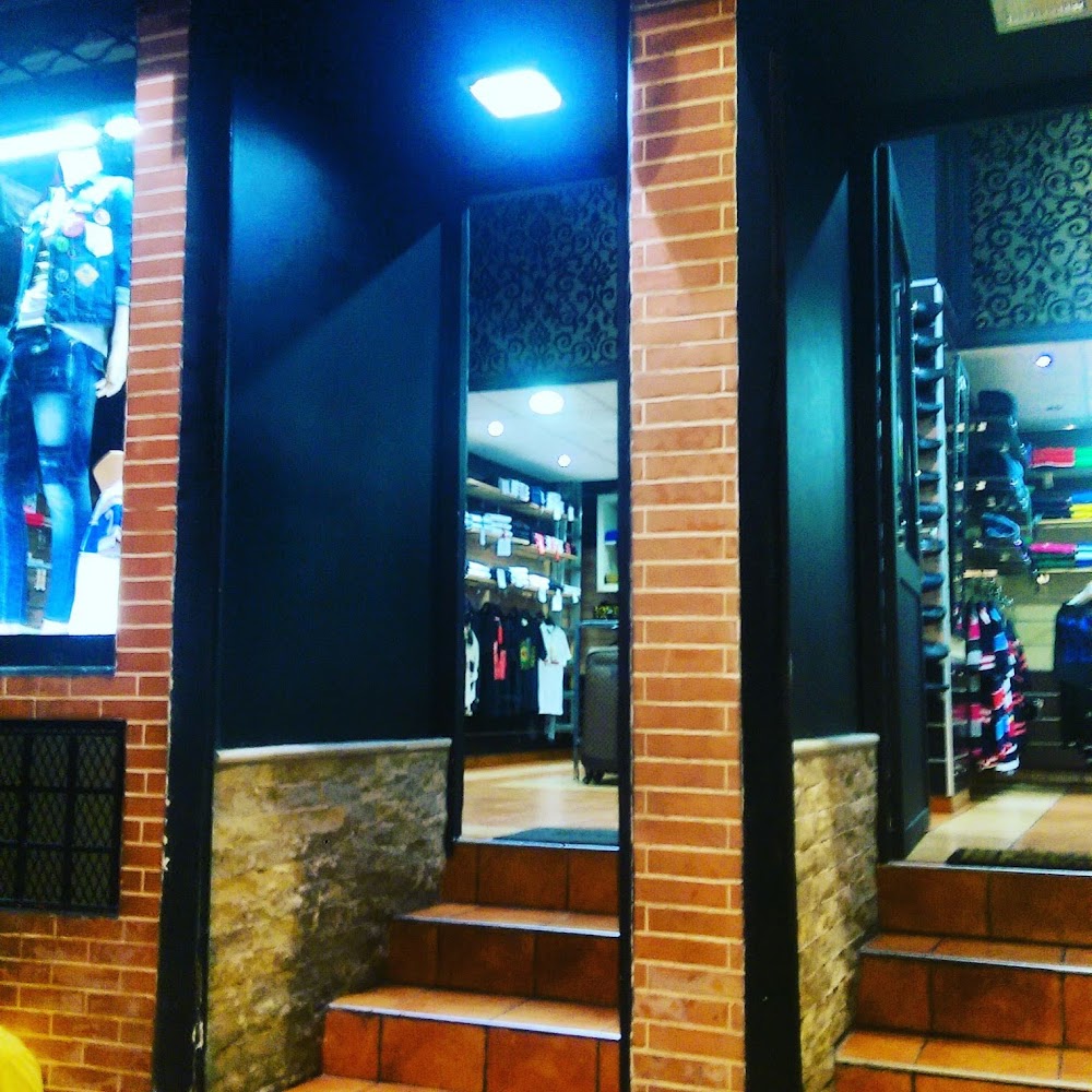 Amroussi Ali (Boutique)