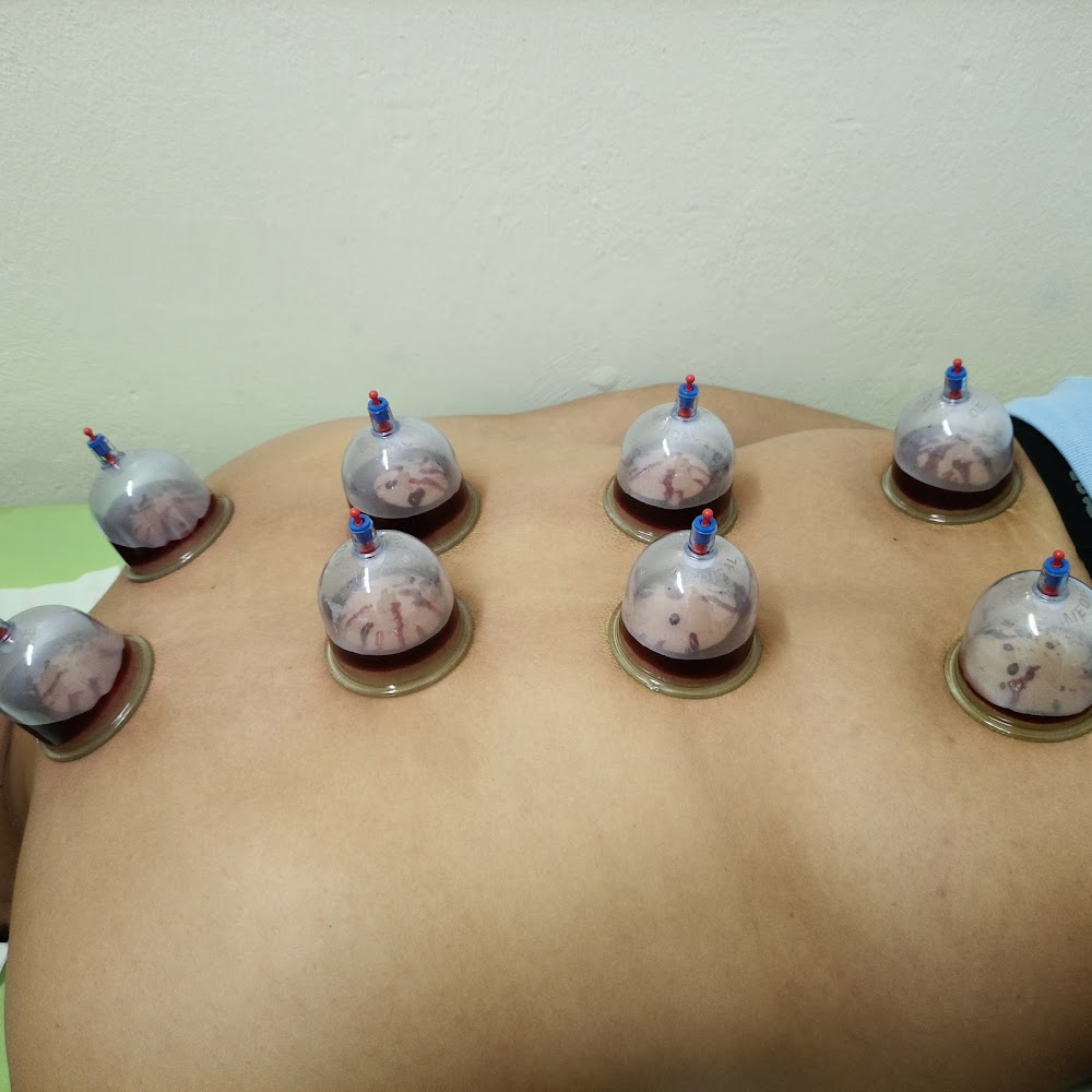 مركز طه لترويض الطبي و الحجامة centre Taha pour la kinésithérapie et hijama - Salé