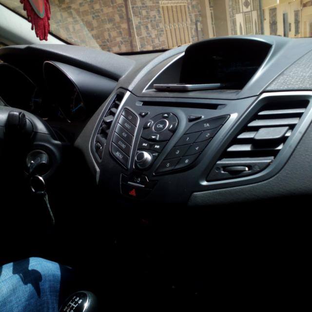 H.L rent car - Zaio