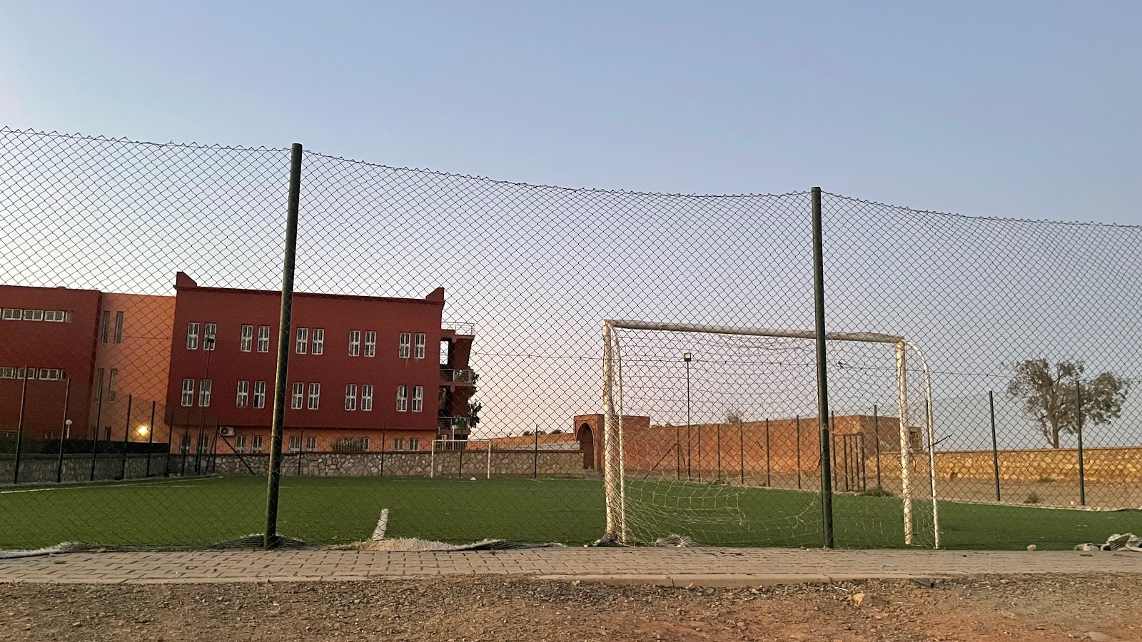 Terrain de Foot - Ctre Commune Bouchane -