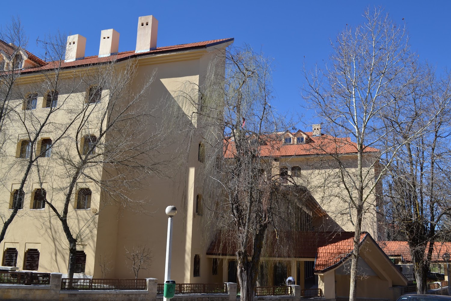 Al Akhawayn Executive Education Center (EEC) - Ifrane