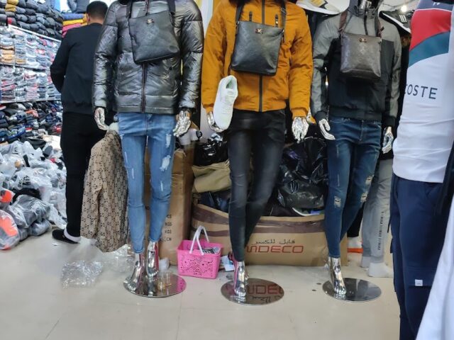 بيع ملابس الرجال وخدمة التوصيل - Souk Elarbaa Du Gharb - +212 711-752979