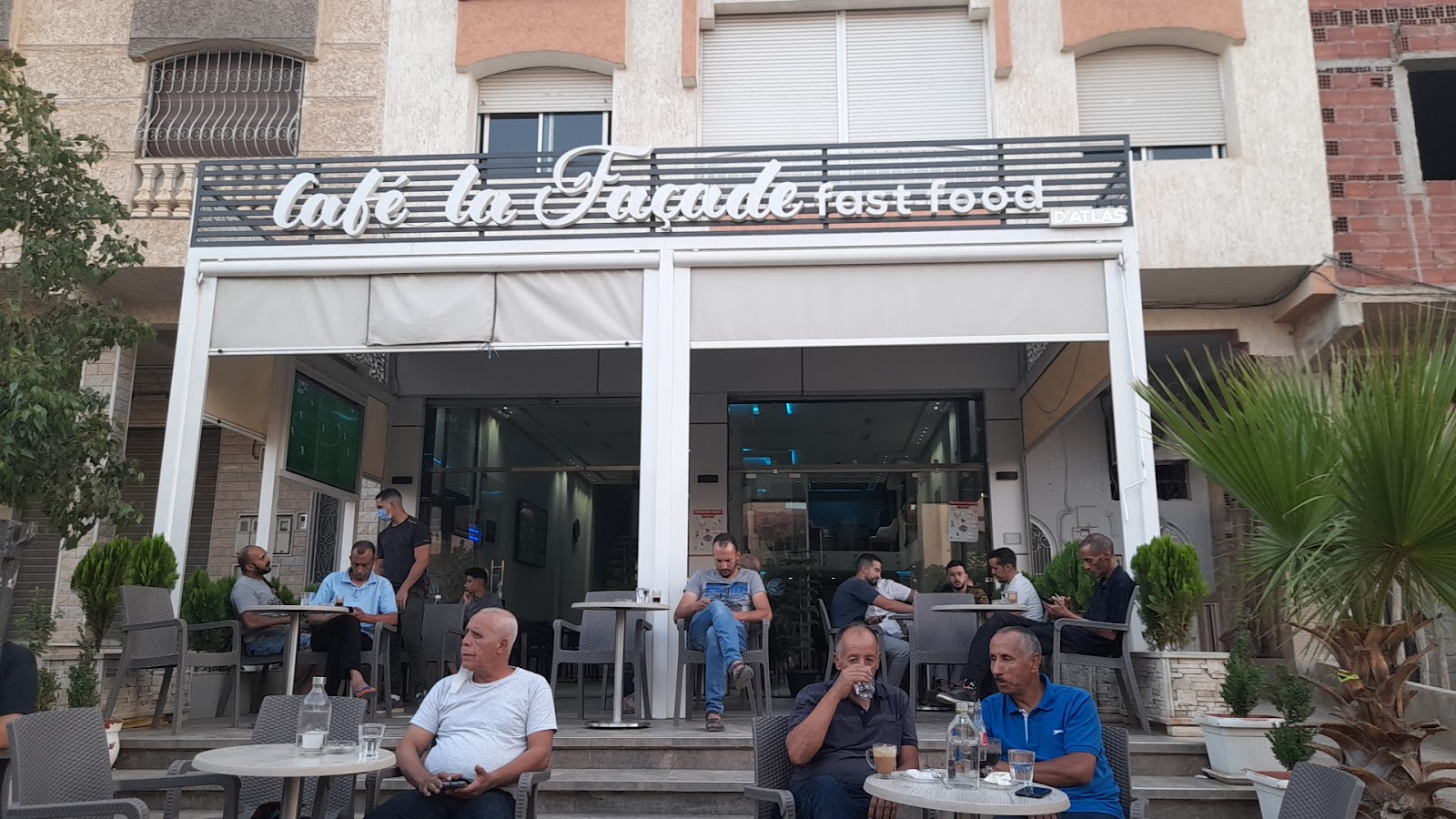 Café La façade - Azrou