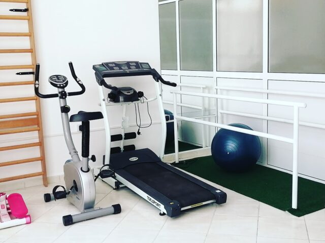 عيادة اولحيان للترويض الطبي و العلاج الفيزيائي - Aït Melloul - +212 639-010304