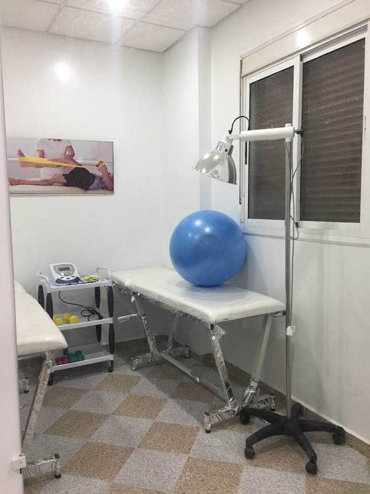 Centre CHIFAE de kinésithérapie et rééducation physique et Cupping thérapie et amincissement SOUK SEBT مركز الترويض الطبي والعلاج الفزيائي والحجامة وتخسيس الوزن سوق السبت - Ouled Nemma