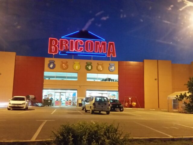 Bricoma - Oujda - +212 5365-28052