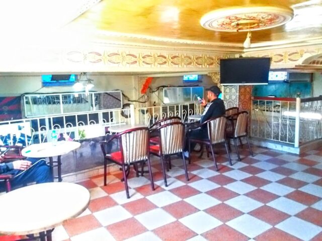 مقهى اليونسي ولد عائشة - Ksar El-Kébir -