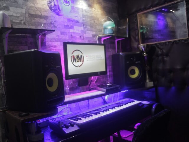 Studio Motiva Royale music - Safi -