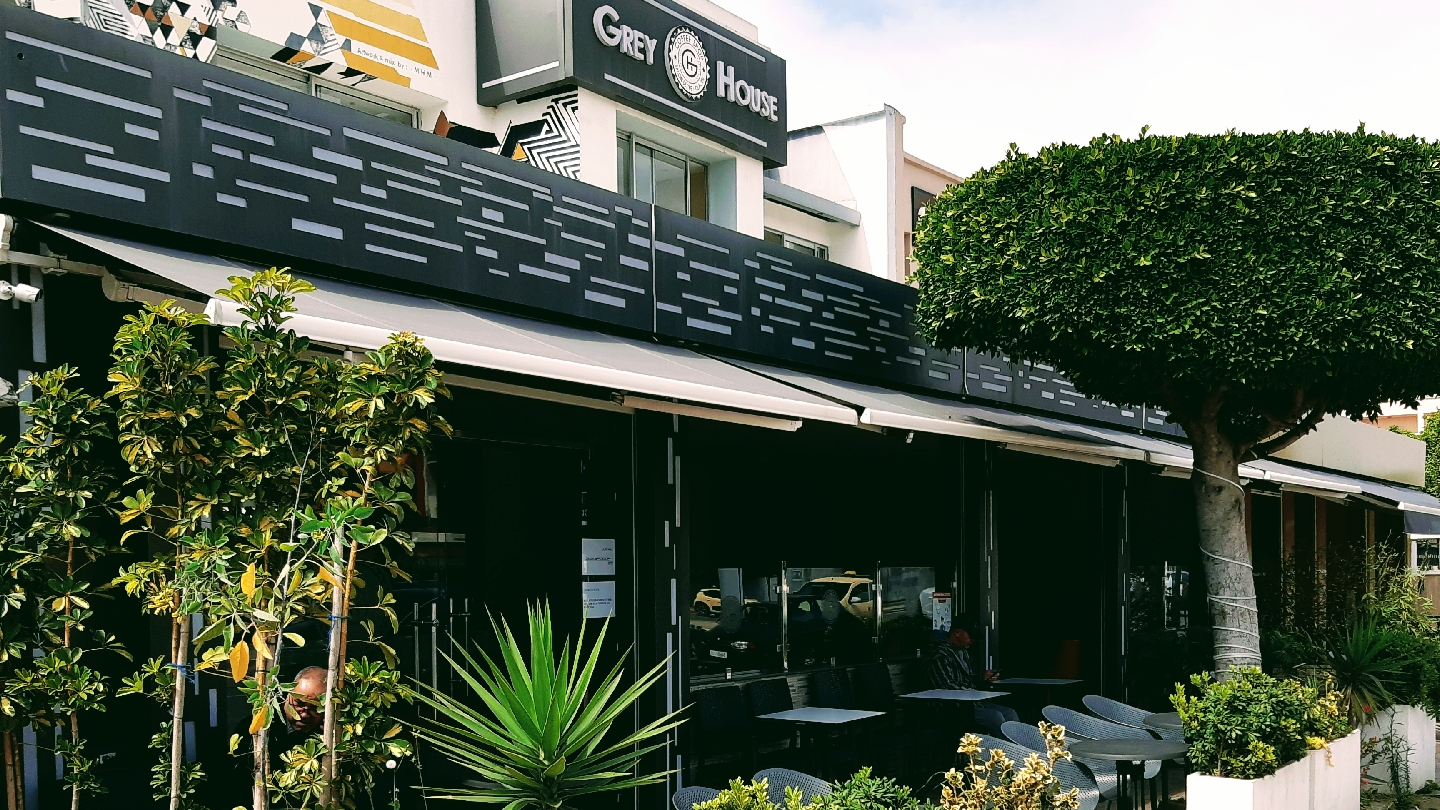 GREY HOUSE - Café - Salon de thé - Glacier - Salé - Salé