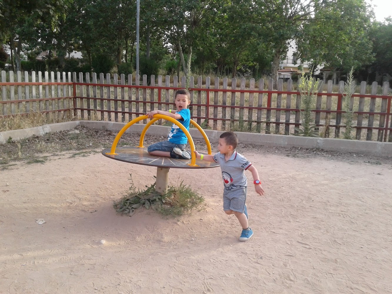 Parque de jeux enfants d'atlas - Ifrane -