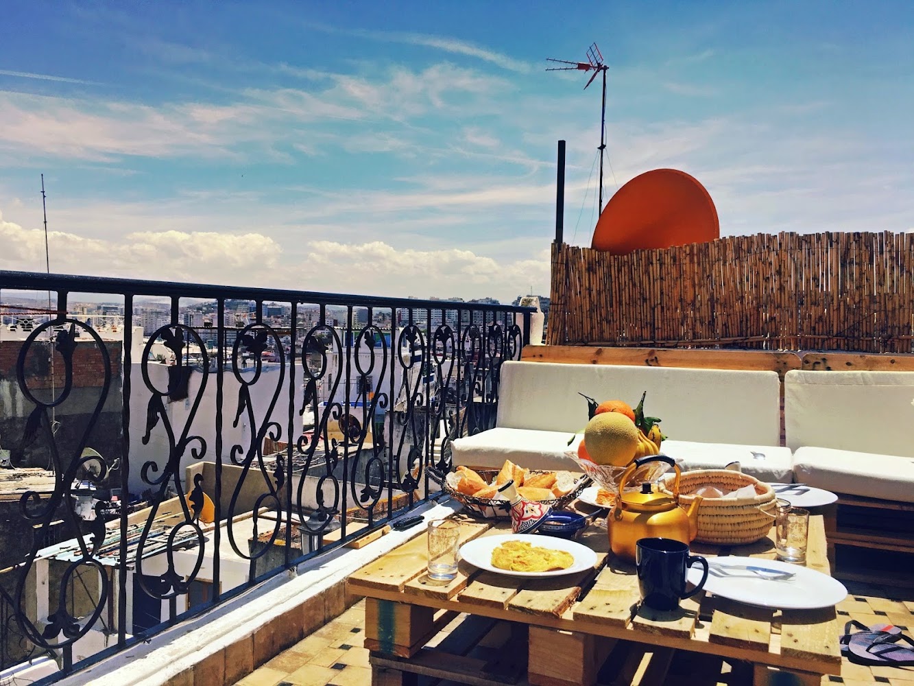 Tangier Kasbah Hostel - Tanger - +212 5399-39309