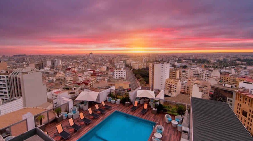 Hertz [Location voitures Centre-Ville Casablanca Car rental Alquiler de coches تأجير السيارات في الدار البيضاء]‎ - Casablanca
