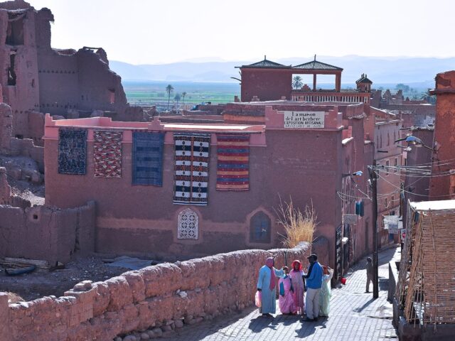 Rose Noire - Ouarzazate - +212 5248-82016