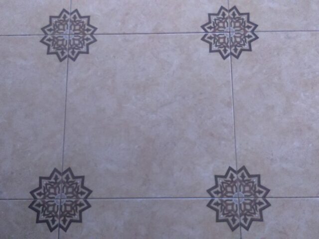 Sara Loca - Tétouan - +212 667-164755