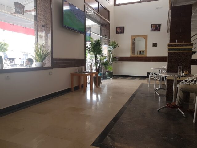 Café sara - Sidi Slimane - +212 668-179138