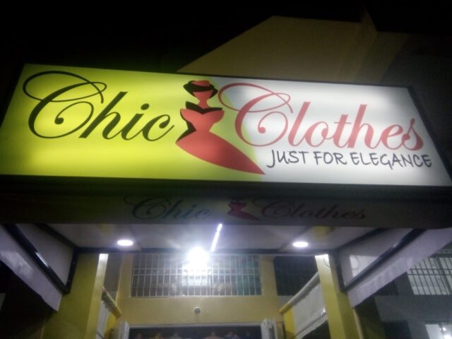 Chic clothes - Fès - +212 645-088464